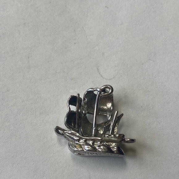 Mayflower 3D Pendant Charm - Picture 3 of 5